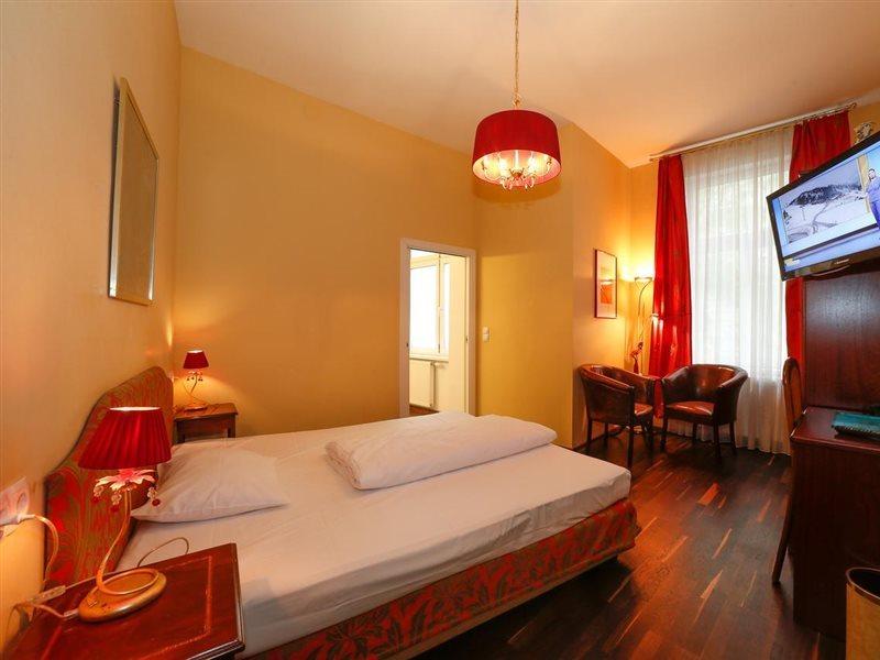 Timeout City Hotel, 5 Min To City Center, Self Check In Wina Bagian luar foto